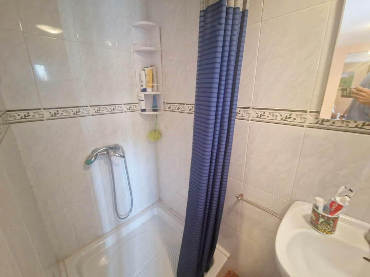 Se vende Villa - Chalet de 6 dormitorios en Costa Del Sol, Málaga, España