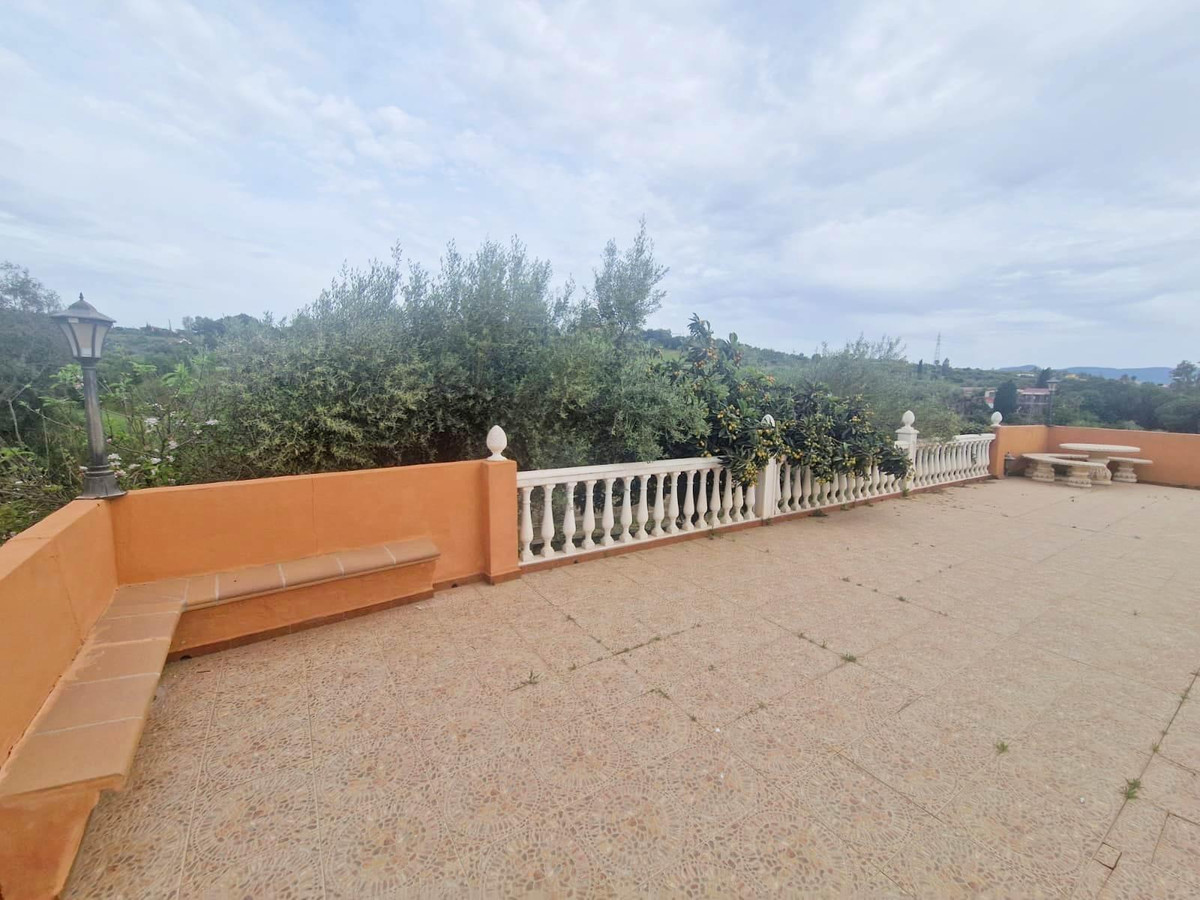 Se vende Villa - Chalet de 6 dormitorios en Costa Del Sol, Málaga, España