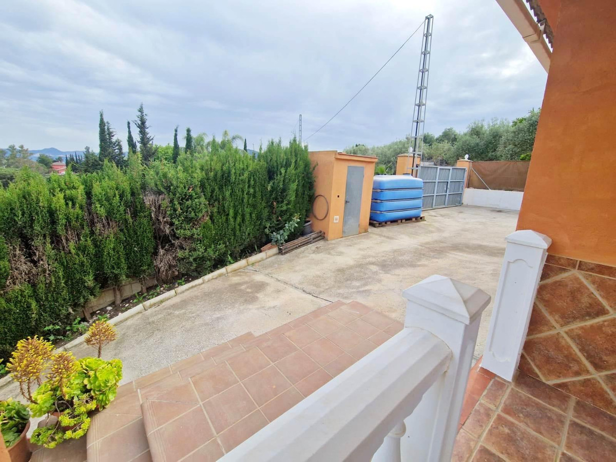 Se vende Villa - Chalet de 6 dormitorios en Costa Del Sol, Málaga, España