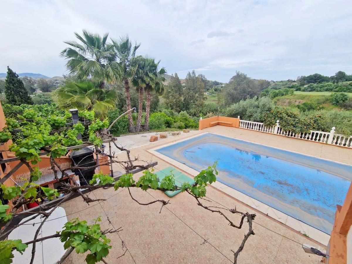 Se vende Villa - Chalet de 6 dormitorios en Costa Del Sol, Málaga, España