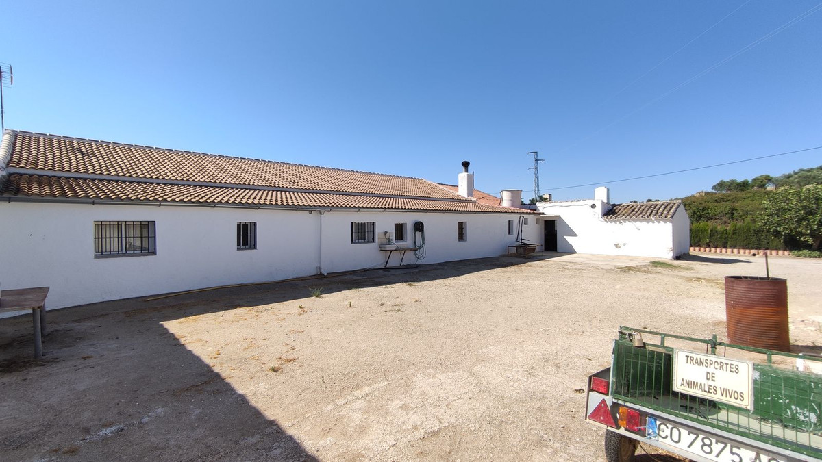 4 Bed Townhouse for sale in Ronda Costa Del Sol, Málaga, Spain