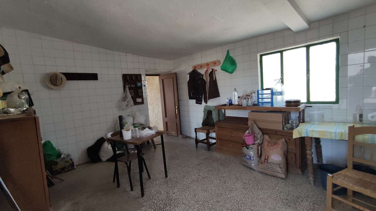 4 Bed Townhouse for sale in Ronda Costa Del Sol, Málaga, Spain