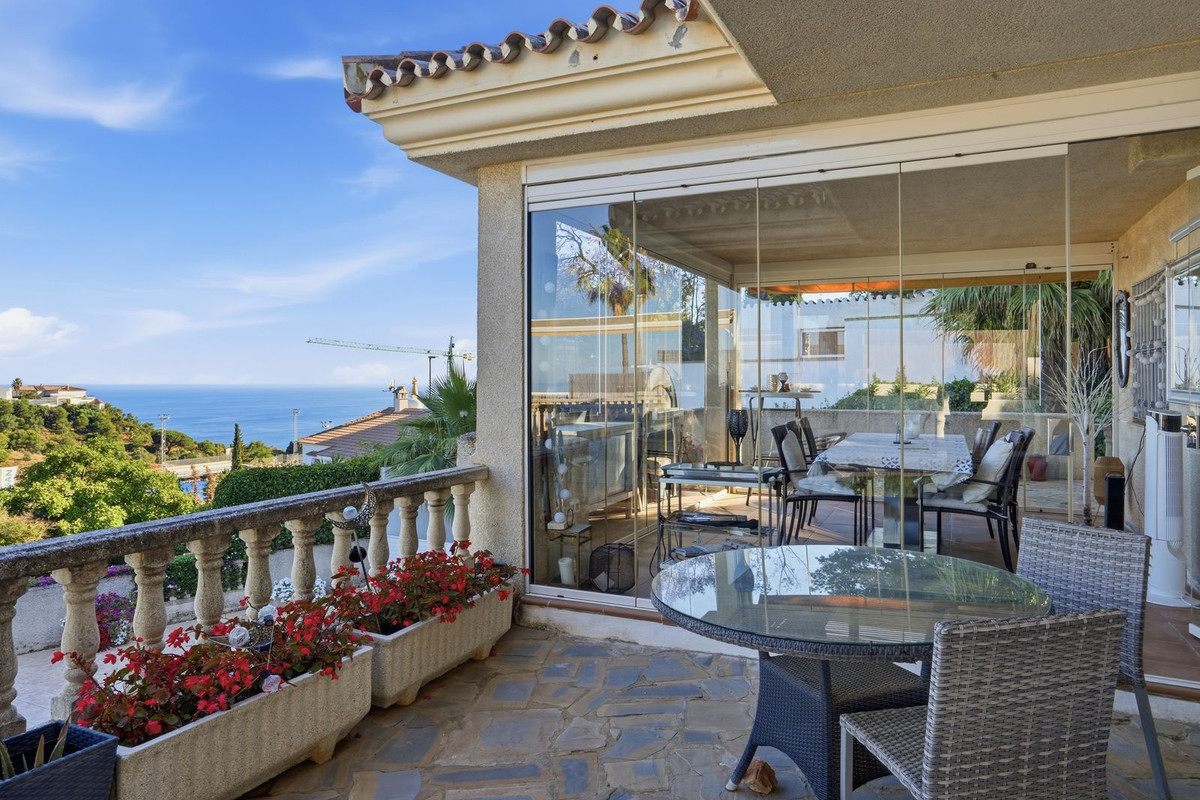 Se vende Villa - Chalet de 6 dormitorios en Costa Del Sol, Málaga, España