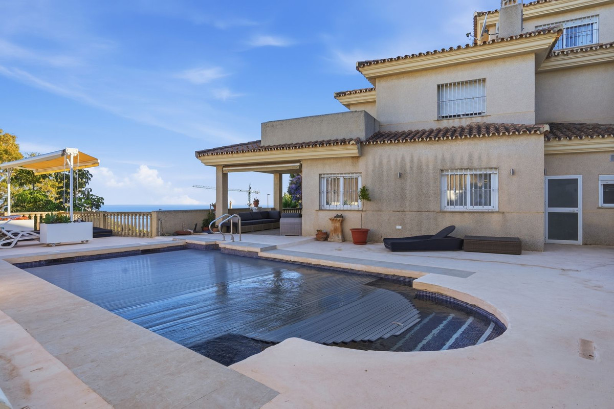 Se vende Villa - Chalet de 6 dormitorios en Costa Del Sol, Málaga, España
