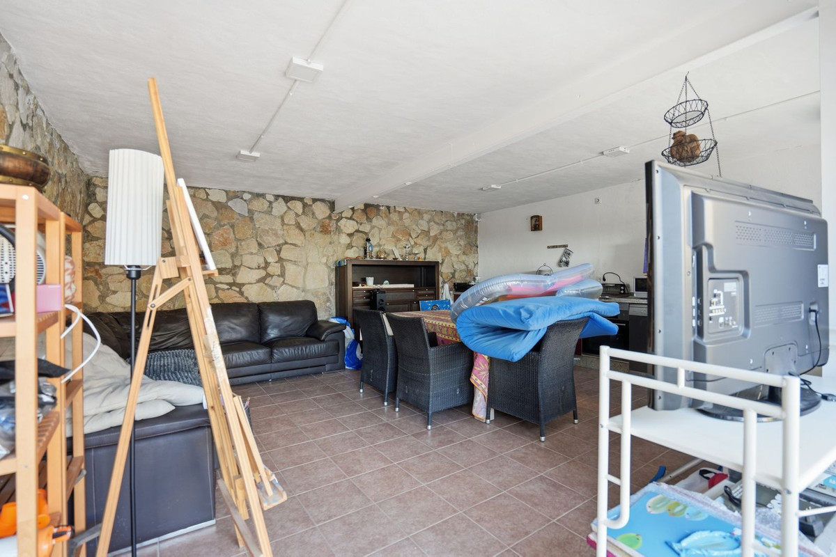 Se vende Villa - Chalet de 6 dormitorios en Costa Del Sol, Málaga, España