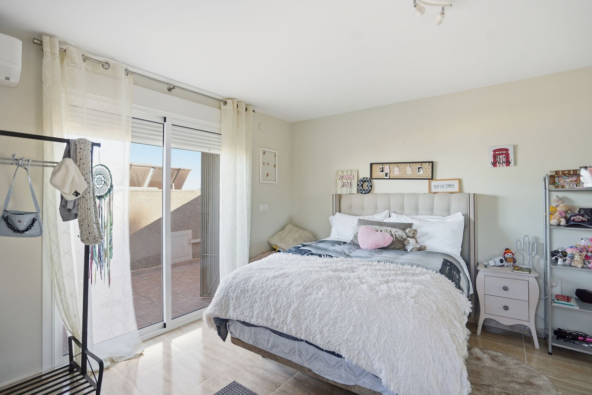 Se vende Villa - Chalet de 6 dormitorios en Costa Del Sol, Málaga, España