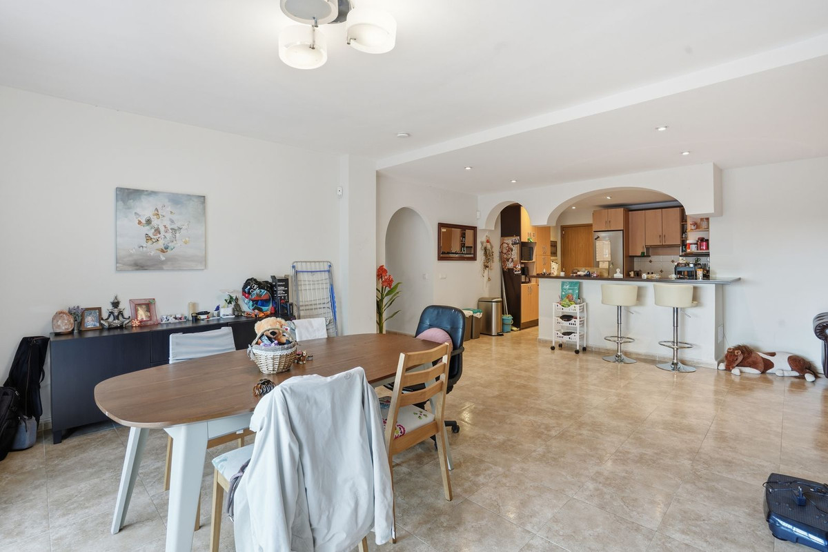 Se vende Villa - Chalet de 6 dormitorios en Costa Del Sol, Málaga, España