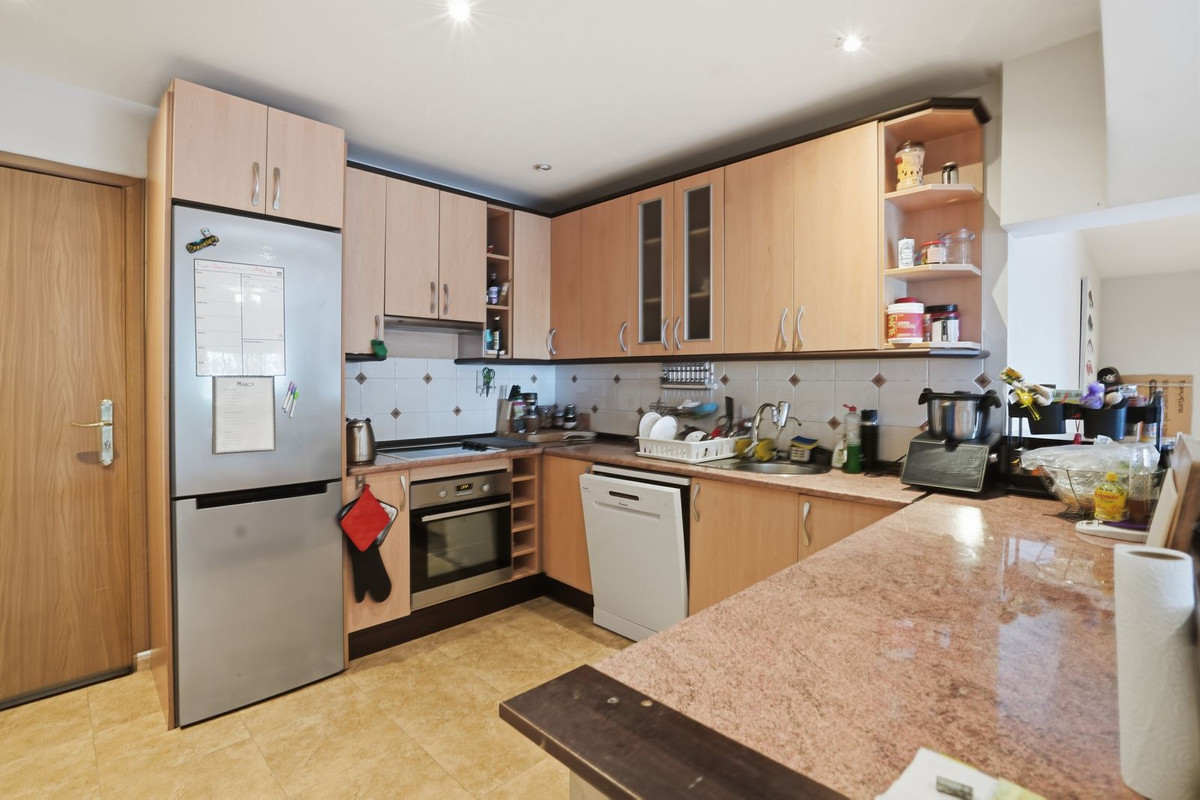 Se vende Villa - Chalet de 6 dormitorios en Costa Del Sol, Málaga, España
