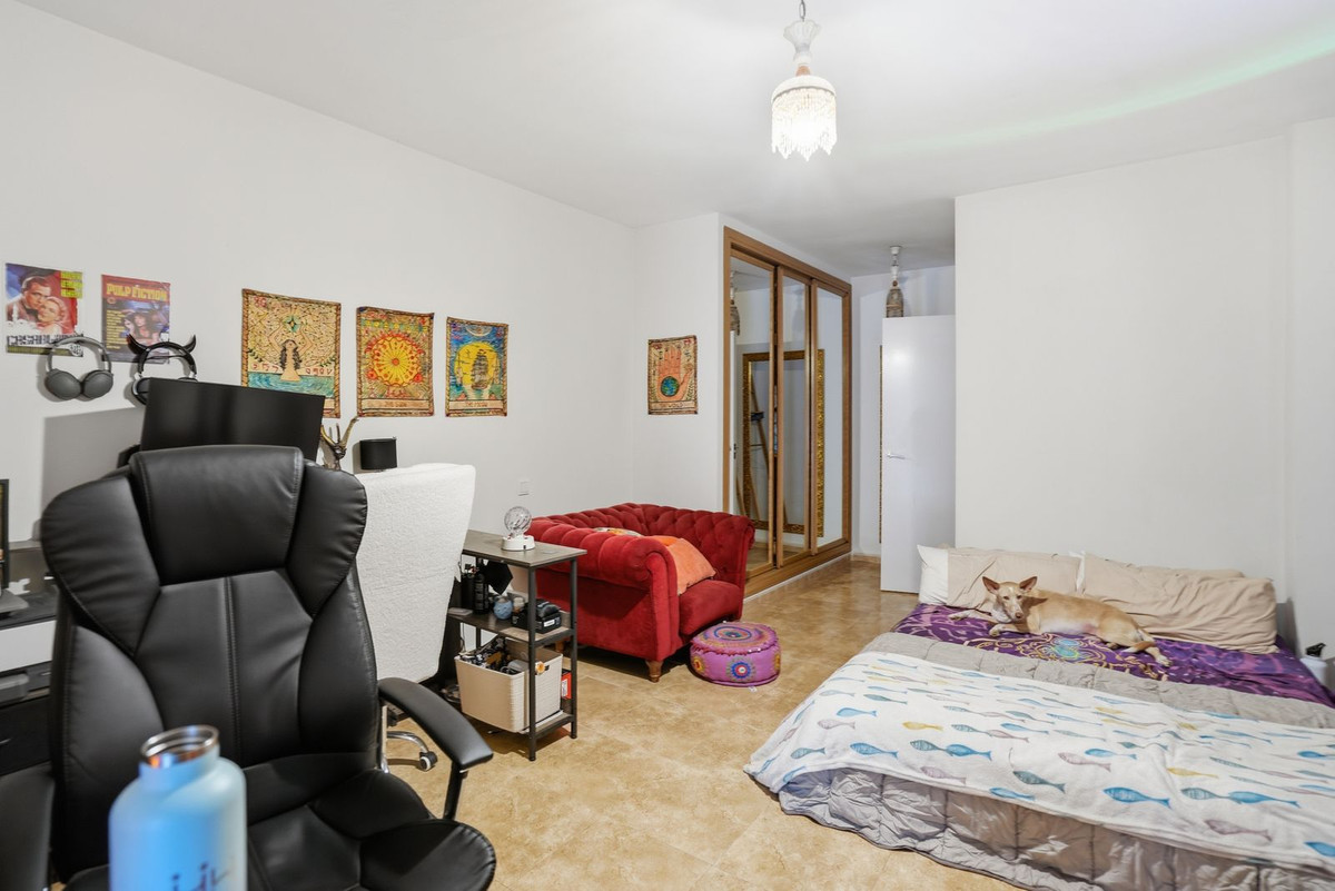Se vende Villa - Chalet de 6 dormitorios en Costa Del Sol, Málaga, España