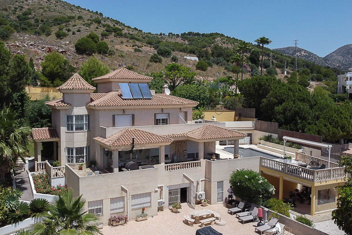 Se vende Villa - Chalet de 6 dormitorios en Costa Del Sol, Málaga, España