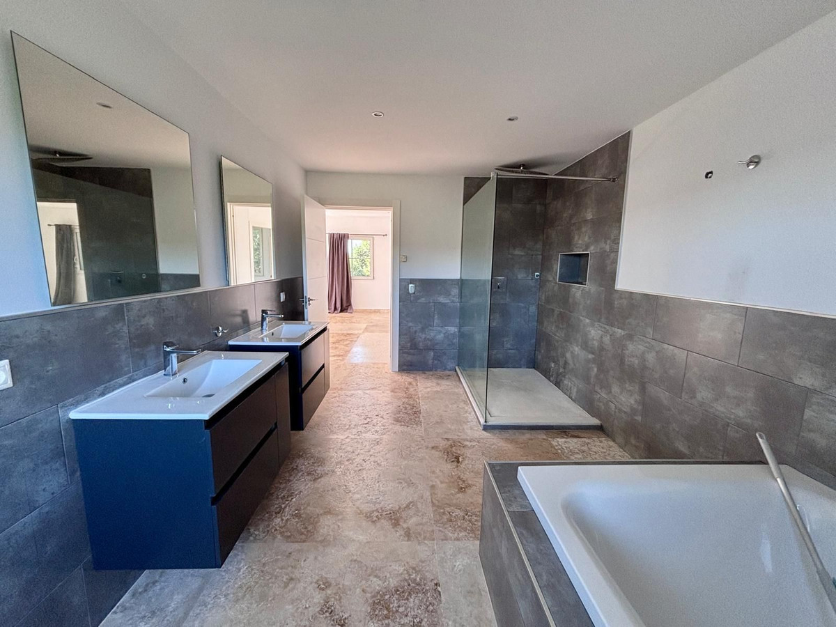 5 Bed Townhouse for sale in La Cala Costa Del Sol, Málaga, Spain