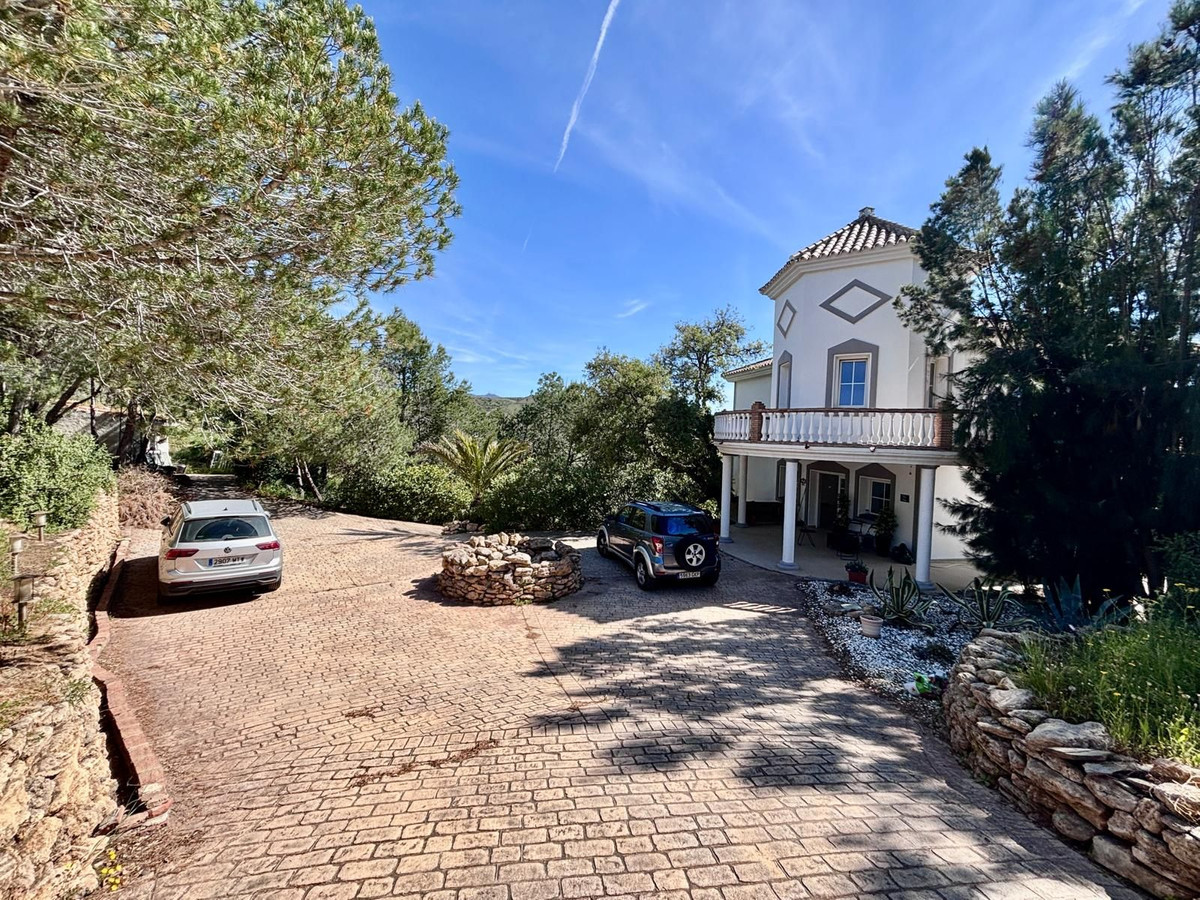 5 Bed Townhouse for sale in La Cala Costa Del Sol, Málaga, Spain