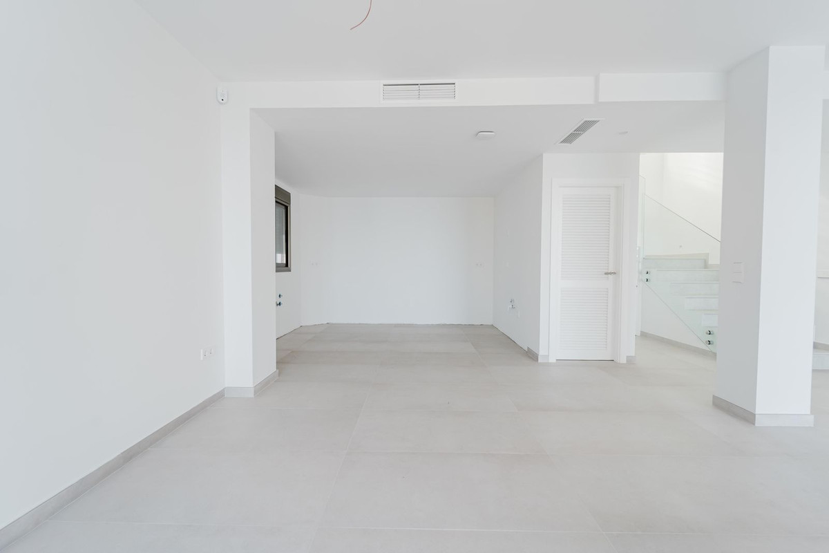 3 Bed Townhouse for sale in La Cala Costa Del Sol, Málaga, Spain