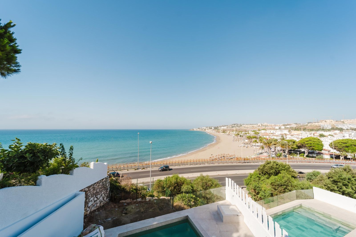 3 Bed Townhouse for sale in La Cala Costa Del Sol, Málaga, Spain