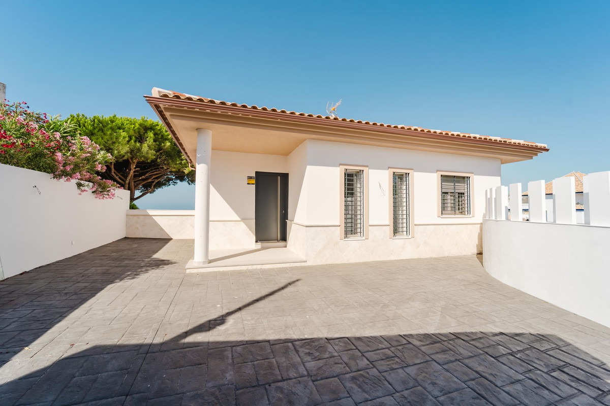 3 Bed Townhouse for sale in La Cala Costa Del Sol, Málaga, Spain