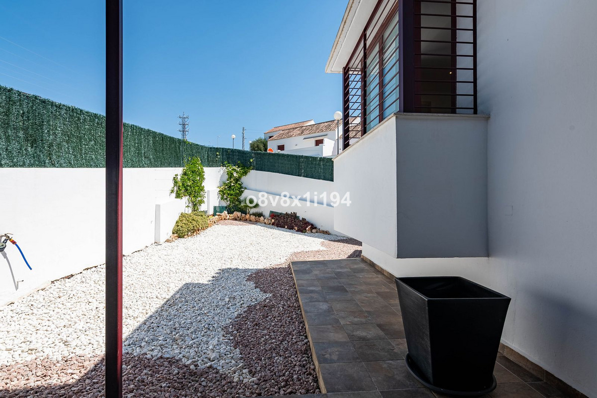 Se vende Pareada de 4 dormitorios en Costa Del Sol, Málaga, España
