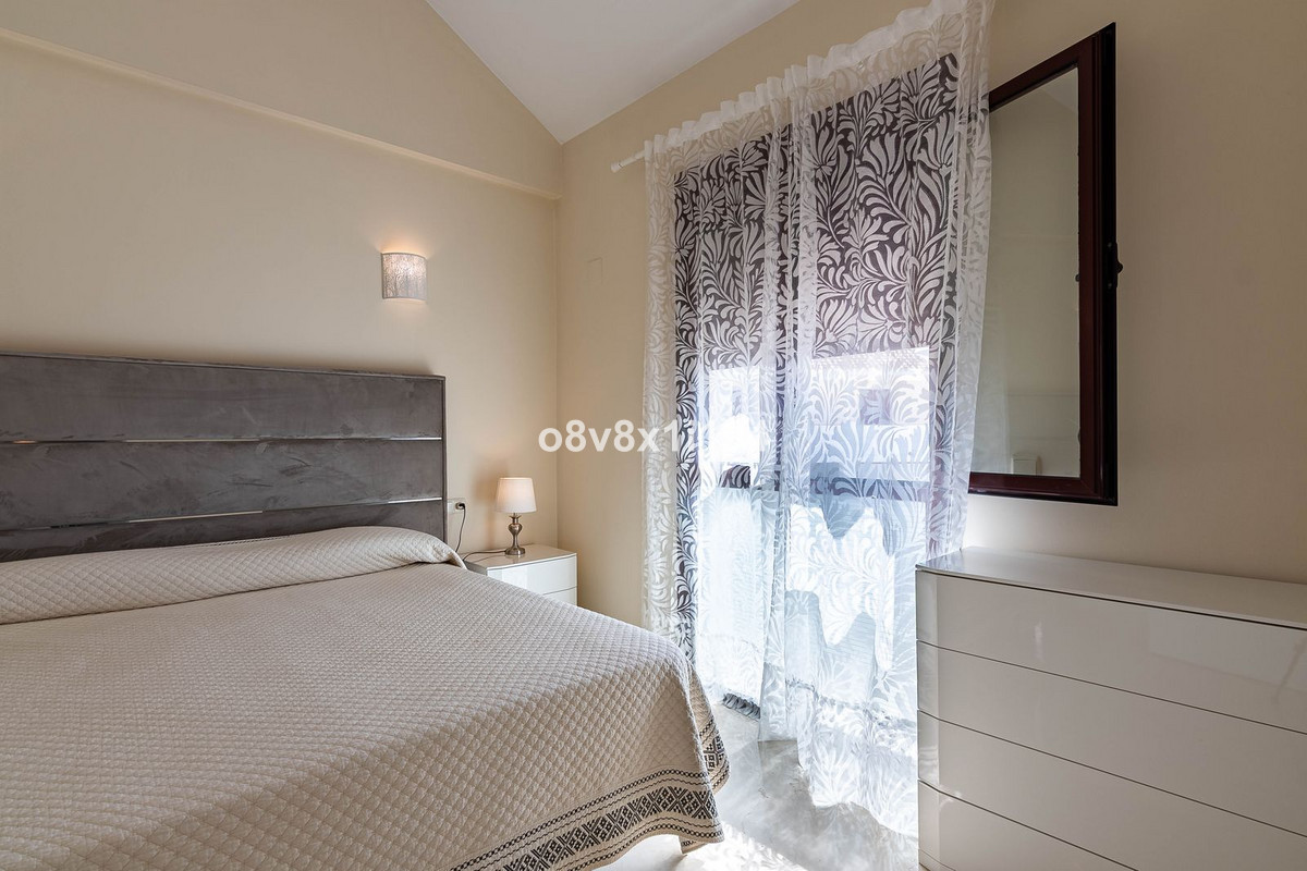 Se vende Pareada de 4 dormitorios en Costa Del Sol, Málaga, España