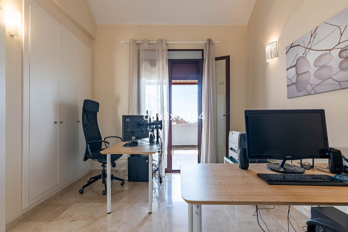 Se vende Pareada de 4 dormitorios en Costa Del Sol, Málaga, España