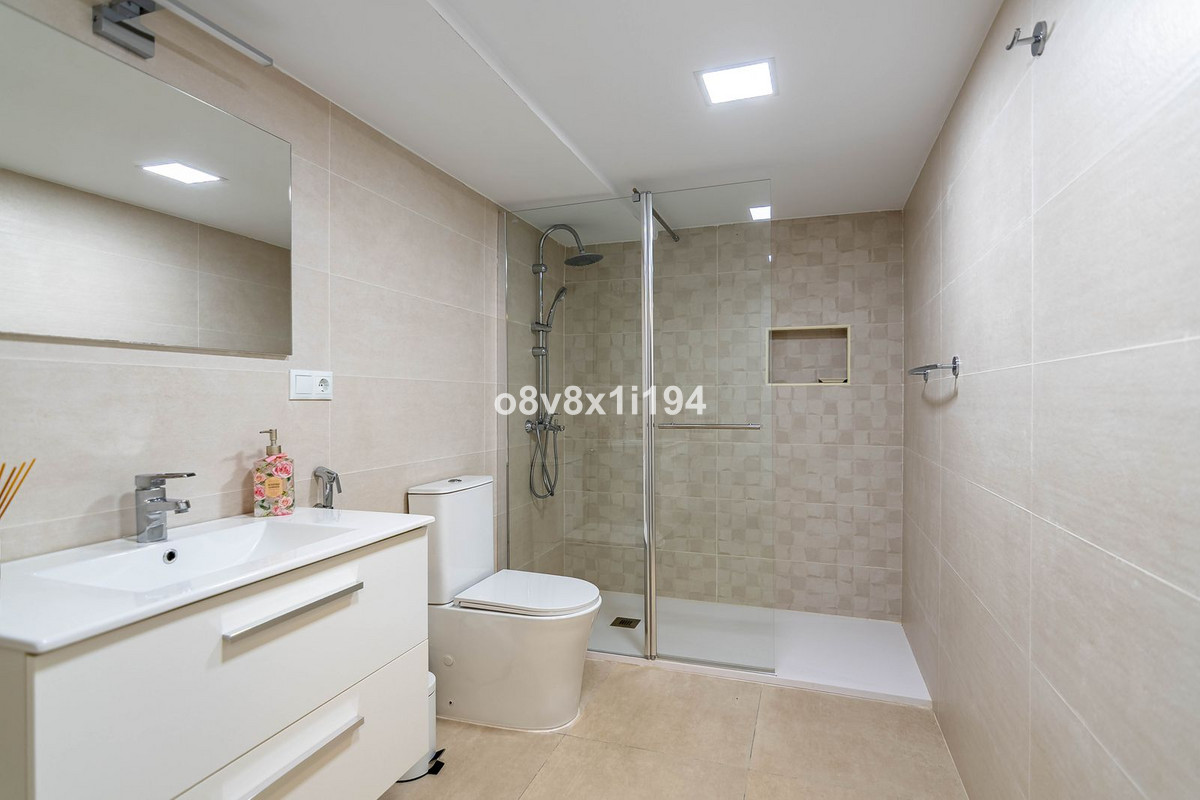 Se vende Pareada de 4 dormitorios en Costa Del Sol, Málaga, España
