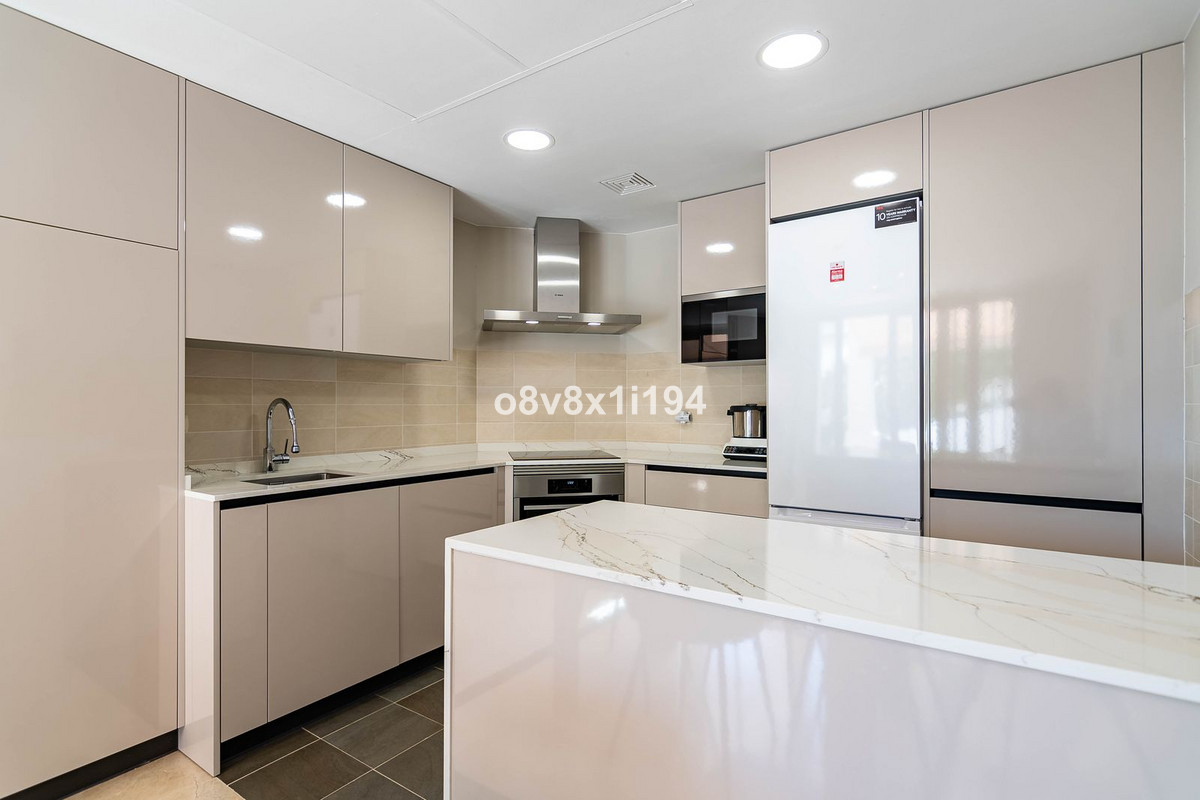 Se vende Pareada de 4 dormitorios en Costa Del Sol, Málaga, España