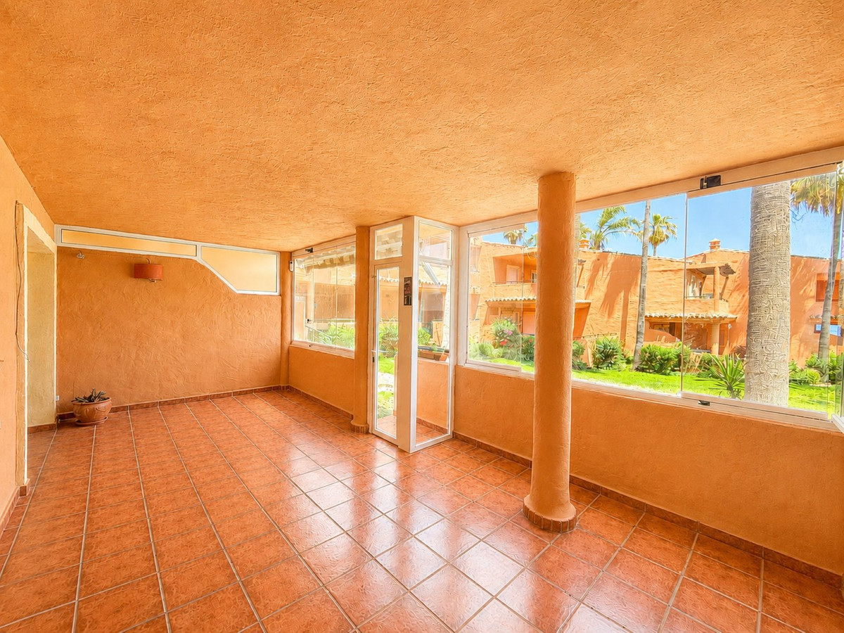 3 Bed Apartment for sale in Estepona Costa Del Sol, Málaga, Spain