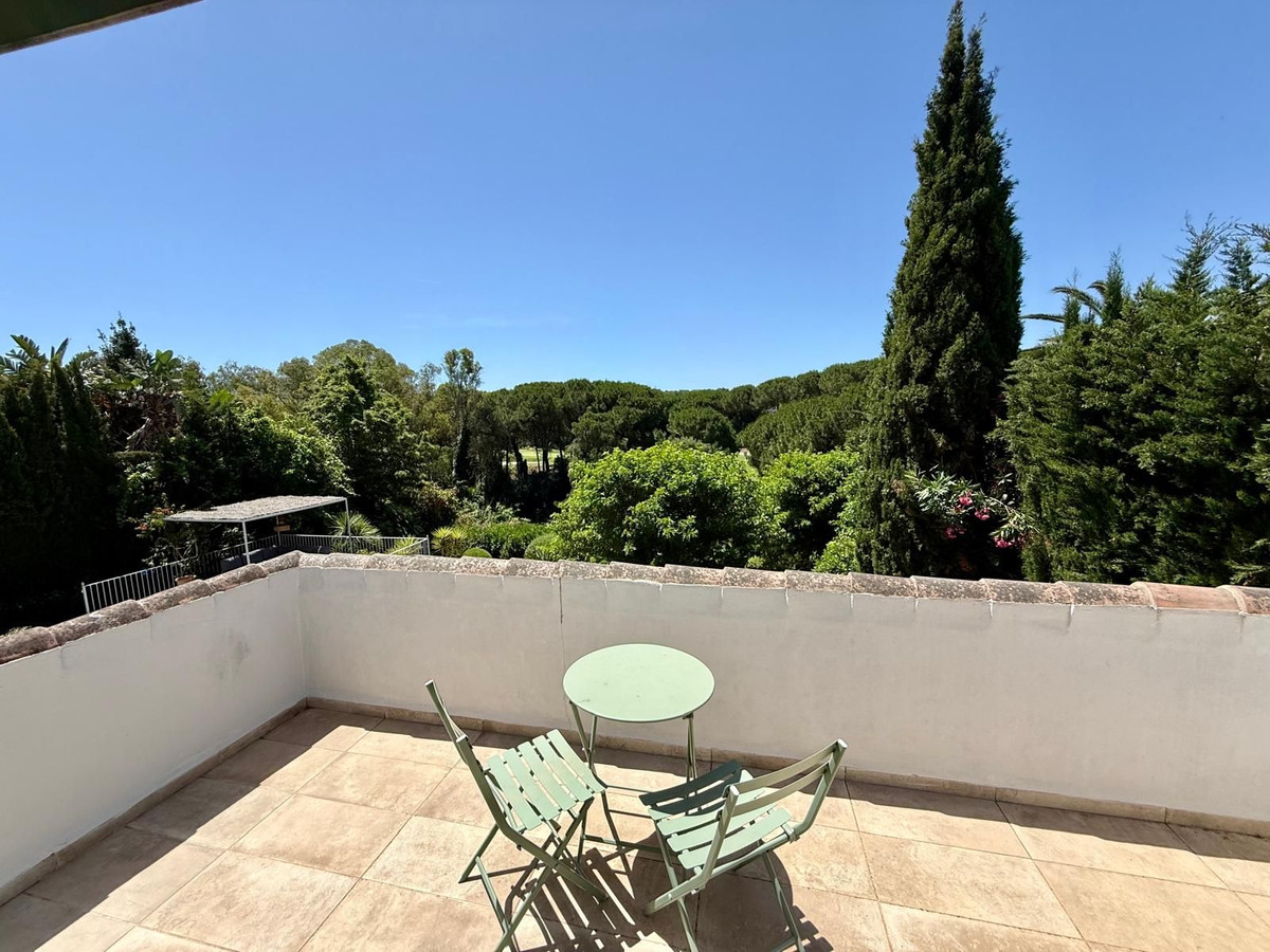 Se vende Villa - Chalet de 3 dormitorios en Costa Del Sol, Cadiz, España