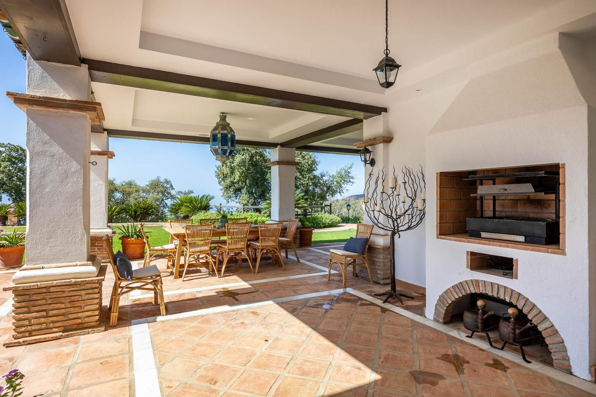 Se vende Villa - Chalet de 6 dormitorios en Costa Del Sol, Málaga, España