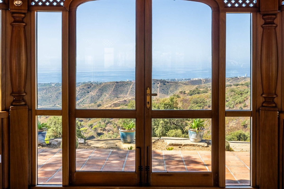 Se vende Villa - Chalet de 6 dormitorios en Costa Del Sol, Málaga, España