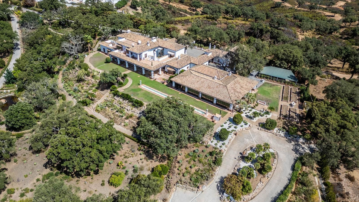 Se vende Villa - Chalet de 6 dormitorios en Costa Del Sol, Málaga, España