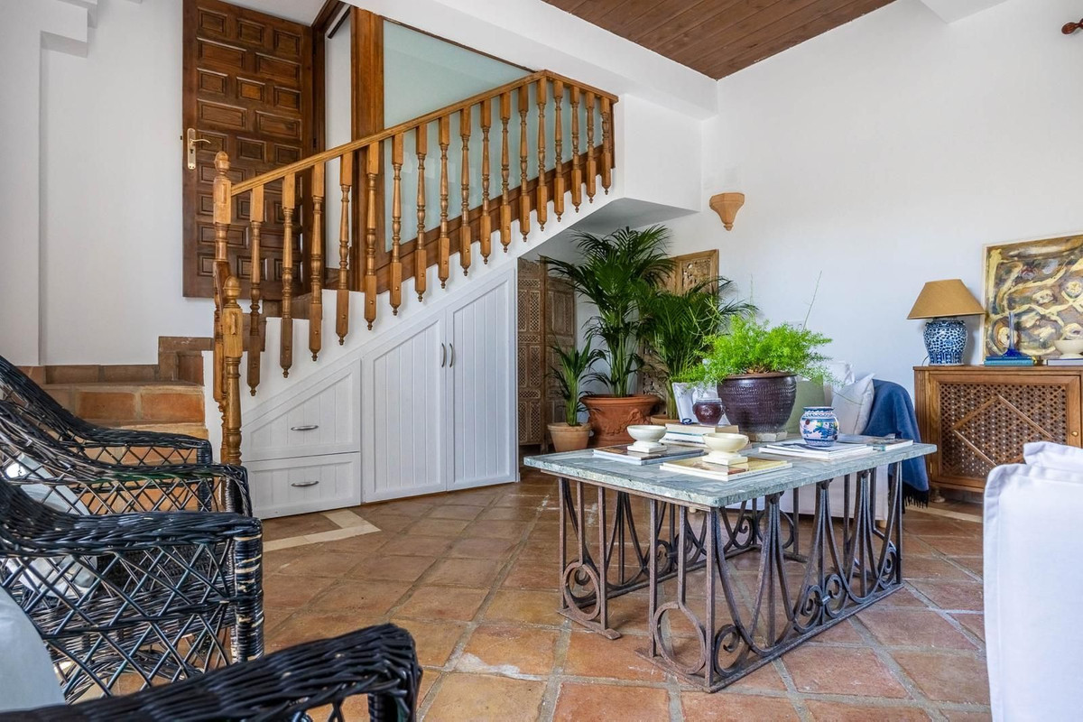 Se vende Villa - Chalet de 6 dormitorios en Costa Del Sol, Málaga, España