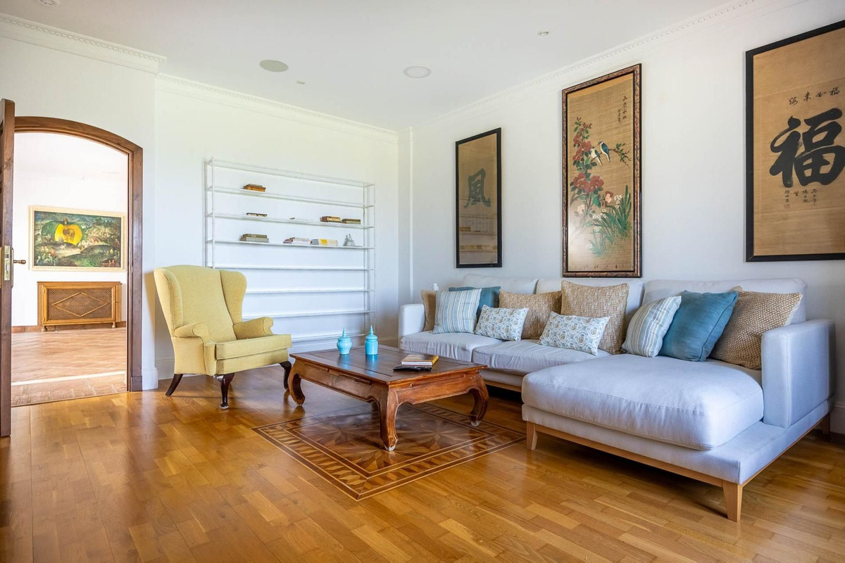 Se vende Villa - Chalet de 6 dormitorios en Costa Del Sol, Málaga, España