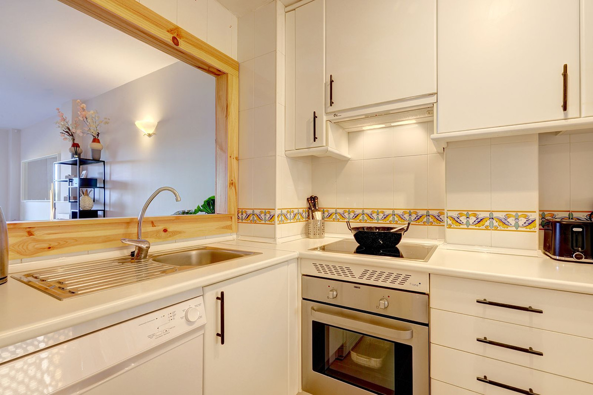 Se vende Apartamento Planta Baja de 2 dormitorios en Costa Del Sol, Málaga, España