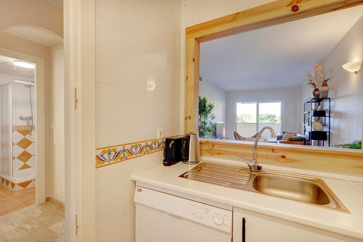 Se vende Apartamento Planta Baja de 2 dormitorios en Costa Del Sol, Málaga, España