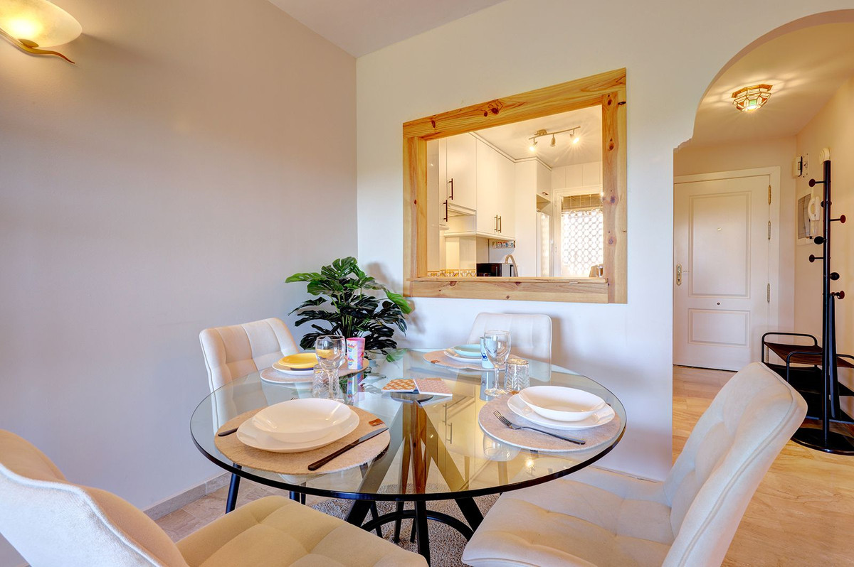 Se vende Apartamento Planta Baja de 2 dormitorios en Costa Del Sol, Málaga, España