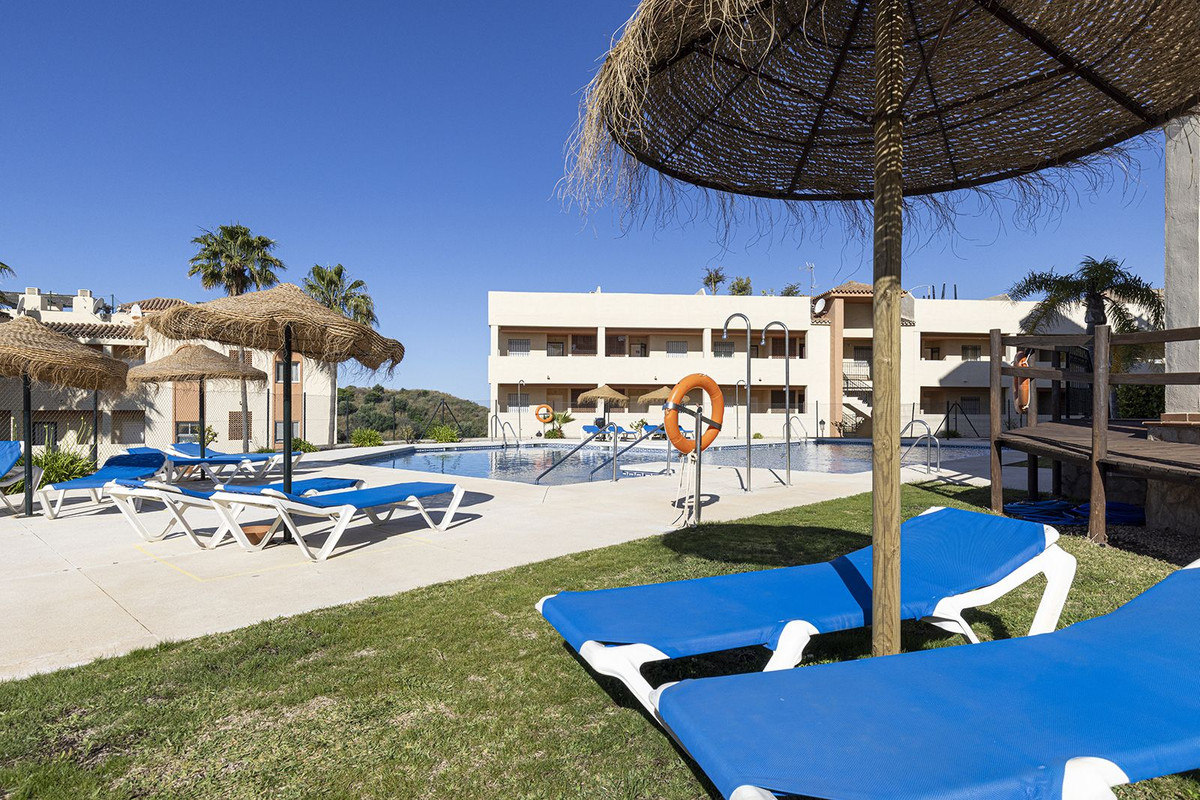 Se vende Apartamento Planta Baja de 2 dormitorios en Costa Del Sol, Málaga, España