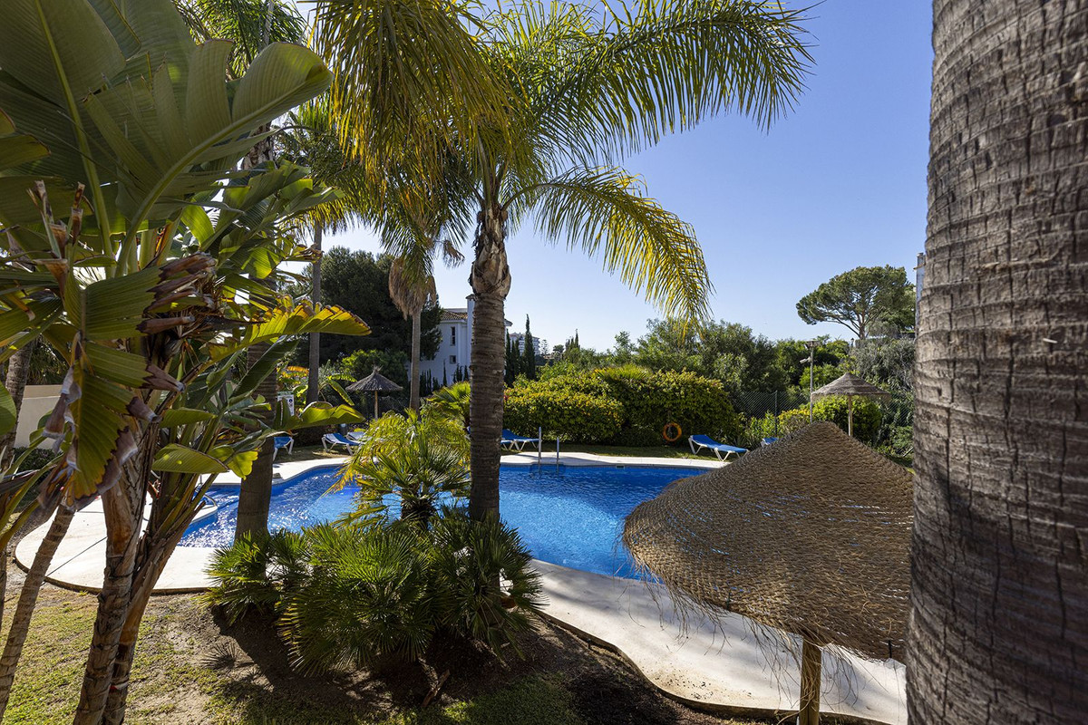 Se vende Apartamento Planta Baja de 2 dormitorios en Costa Del Sol, Málaga, España