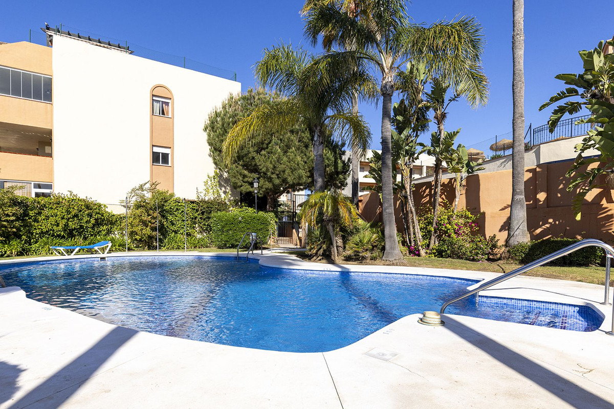 Se vende Apartamento Planta Baja de 2 dormitorios en Costa Del Sol, Málaga, España