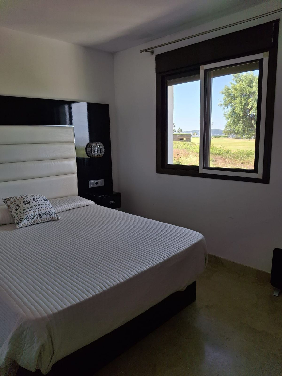 Se vende Adosada de 3 dormitorios en Costa Del Sol, Cadiz, España