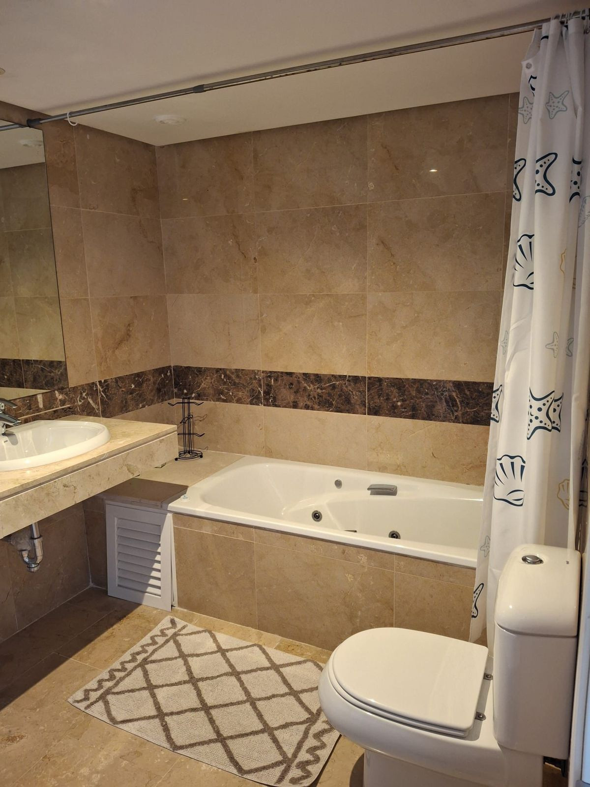 Se vende Adosada de 3 dormitorios en Costa Del Sol, Cadiz, España