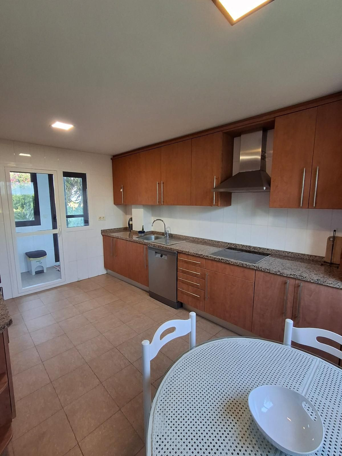 Se vende Adosada de 3 dormitorios en Costa Del Sol, Cadiz, España