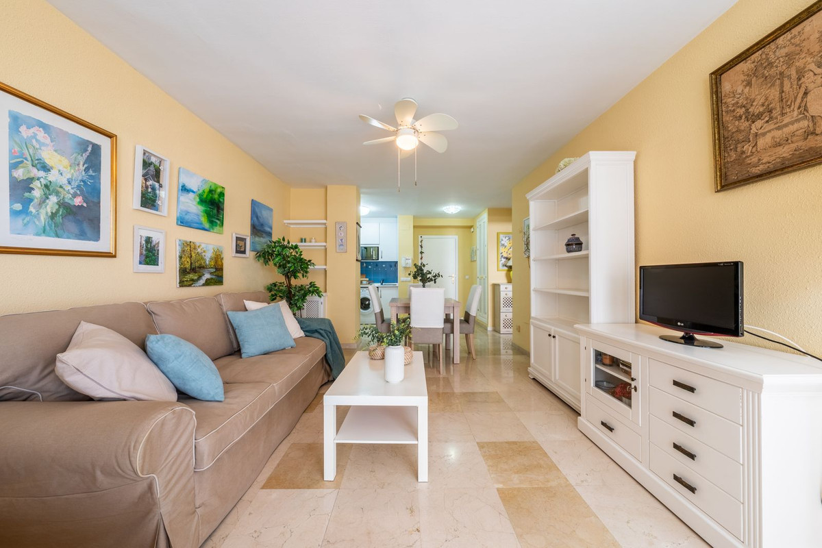 Se vende Apartamento Planta Media de 1 dormitorios en Costa Del Sol, Málaga, España