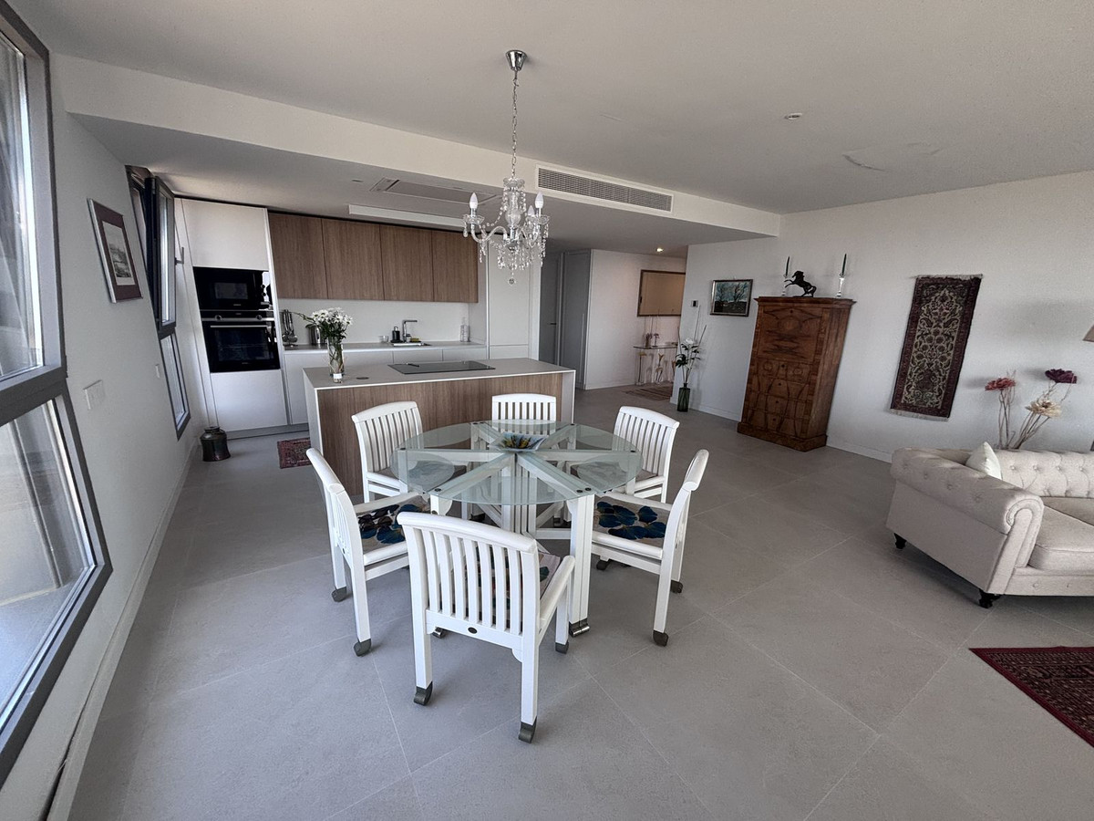 3 Bed Apartment for sale in Selwo Costa Del Sol, Málaga, Spain