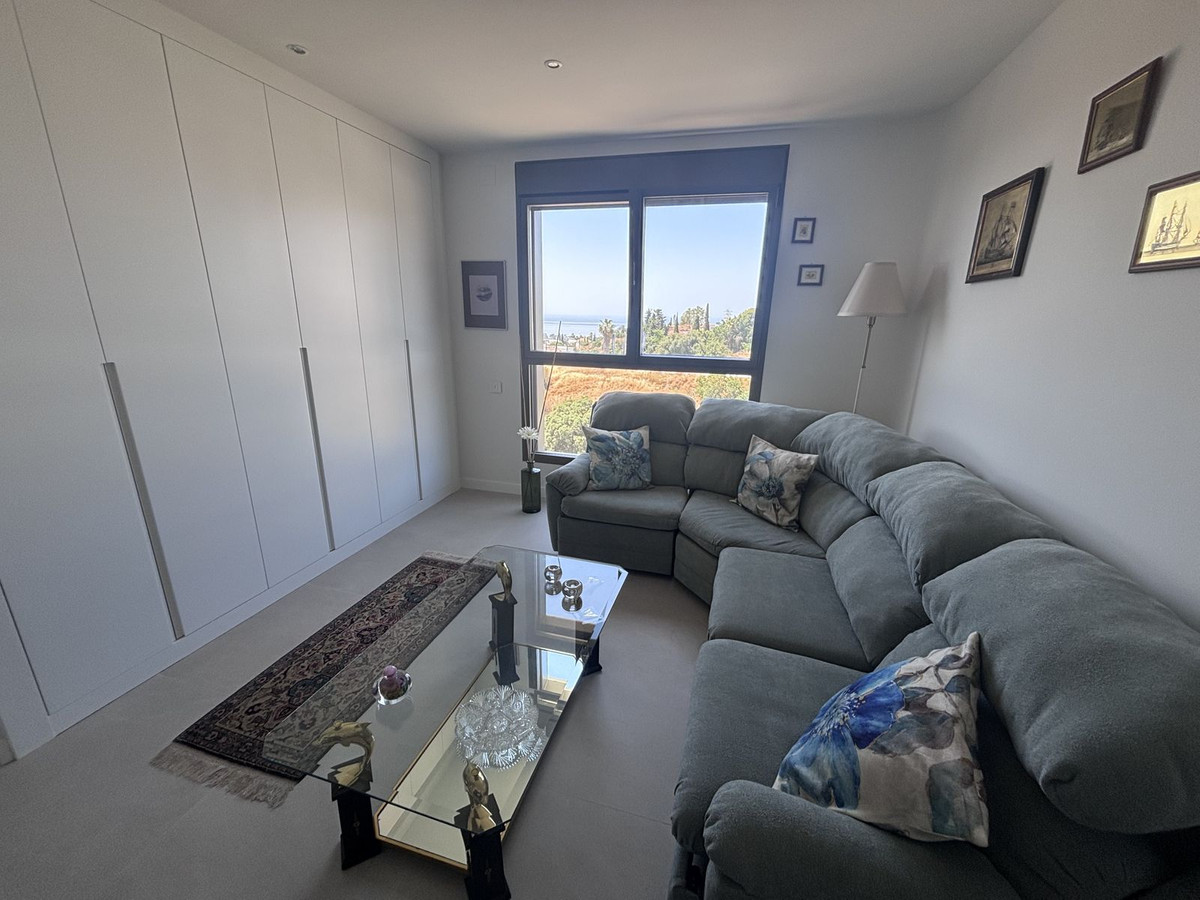 3 Bed Apartment for sale in Selwo Costa Del Sol, Málaga, Spain