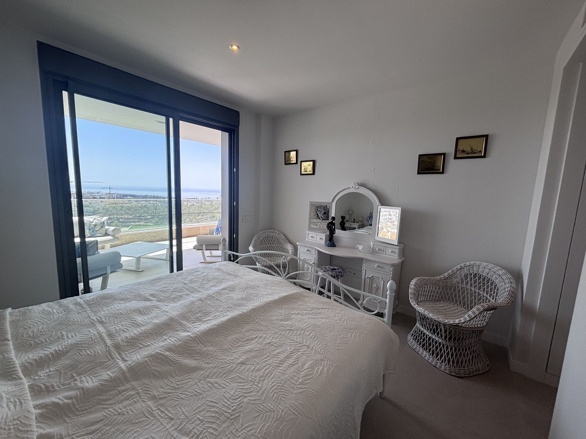 3 Bed Apartment for sale in Selwo Costa Del Sol, Málaga, Spain