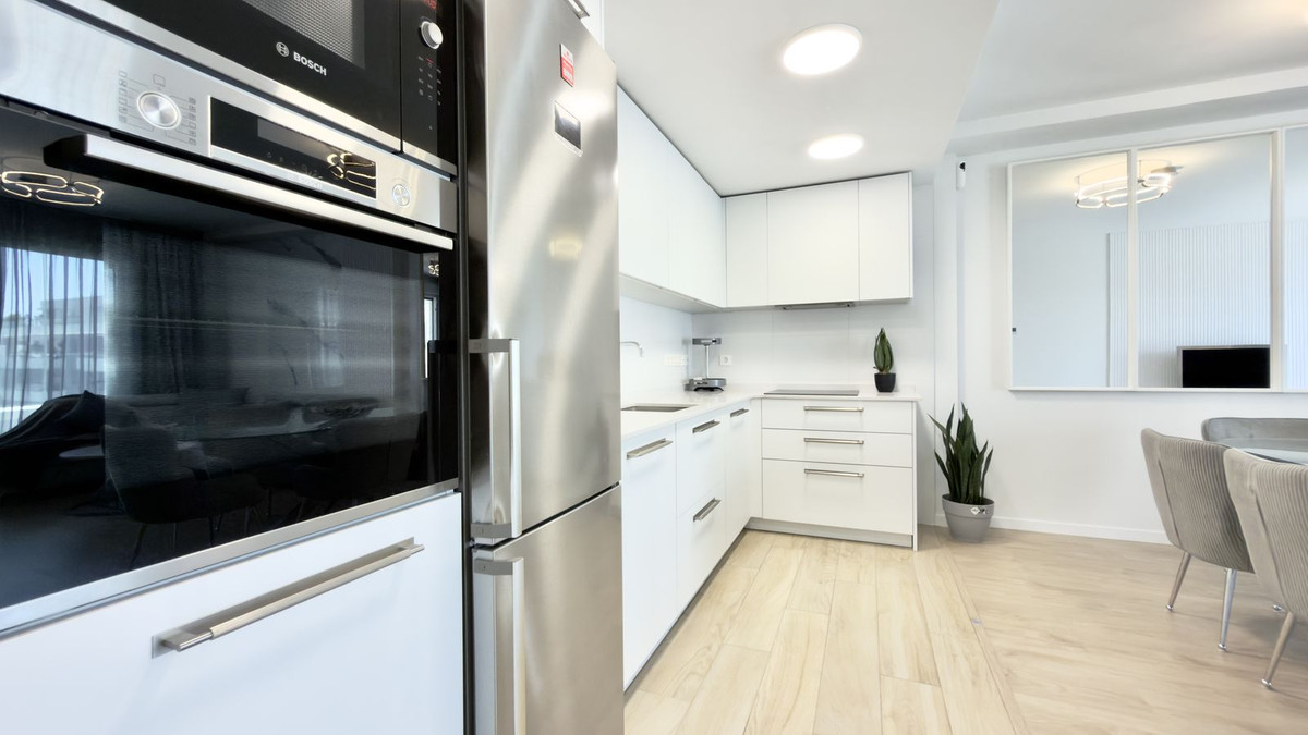 Se vende Apartamento Planta Media de 3 dormitorios en Costa Del Sol, Málaga, España