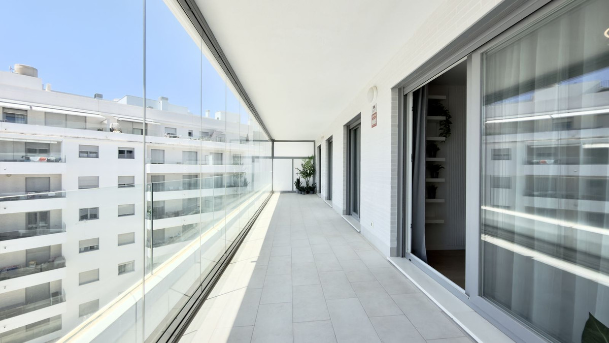 Se vende Apartamento Planta Media de 3 dormitorios en Costa Del Sol, Málaga, España