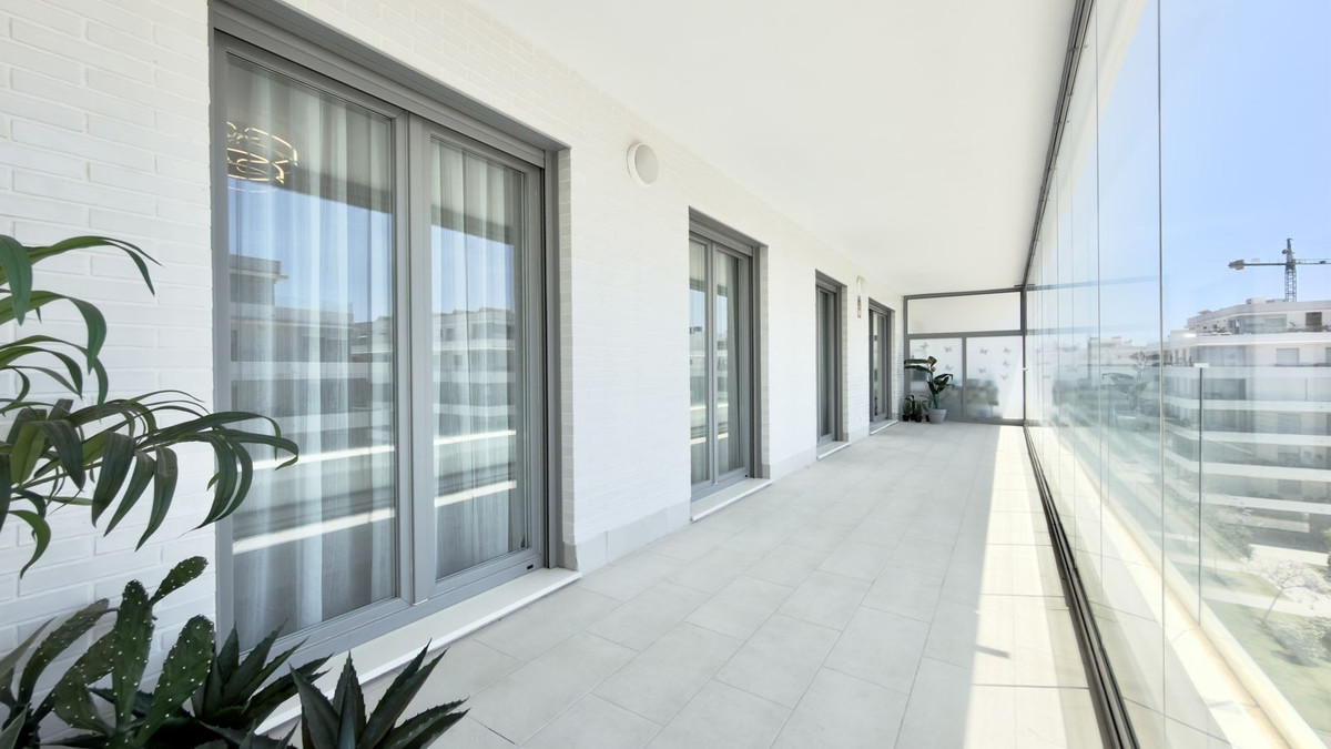 Se vende Apartamento Planta Media de 3 dormitorios en Costa Del Sol, Málaga, España