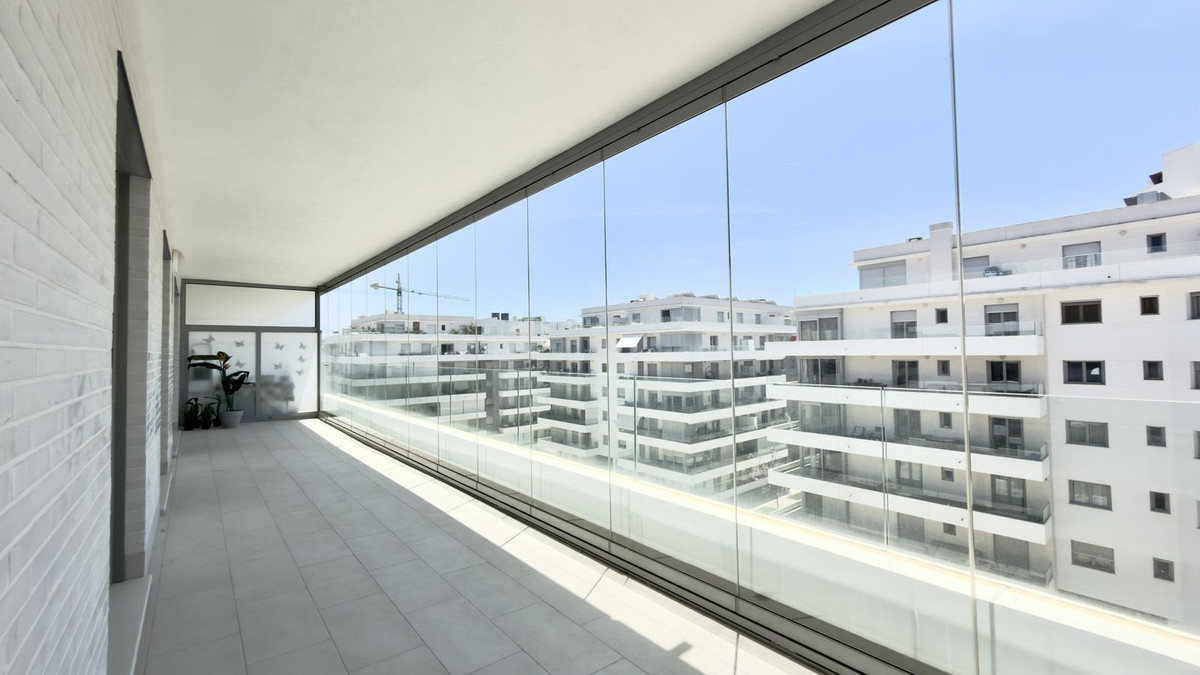 Se vende Apartamento Planta Media de 3 dormitorios en Costa Del Sol, Málaga, España