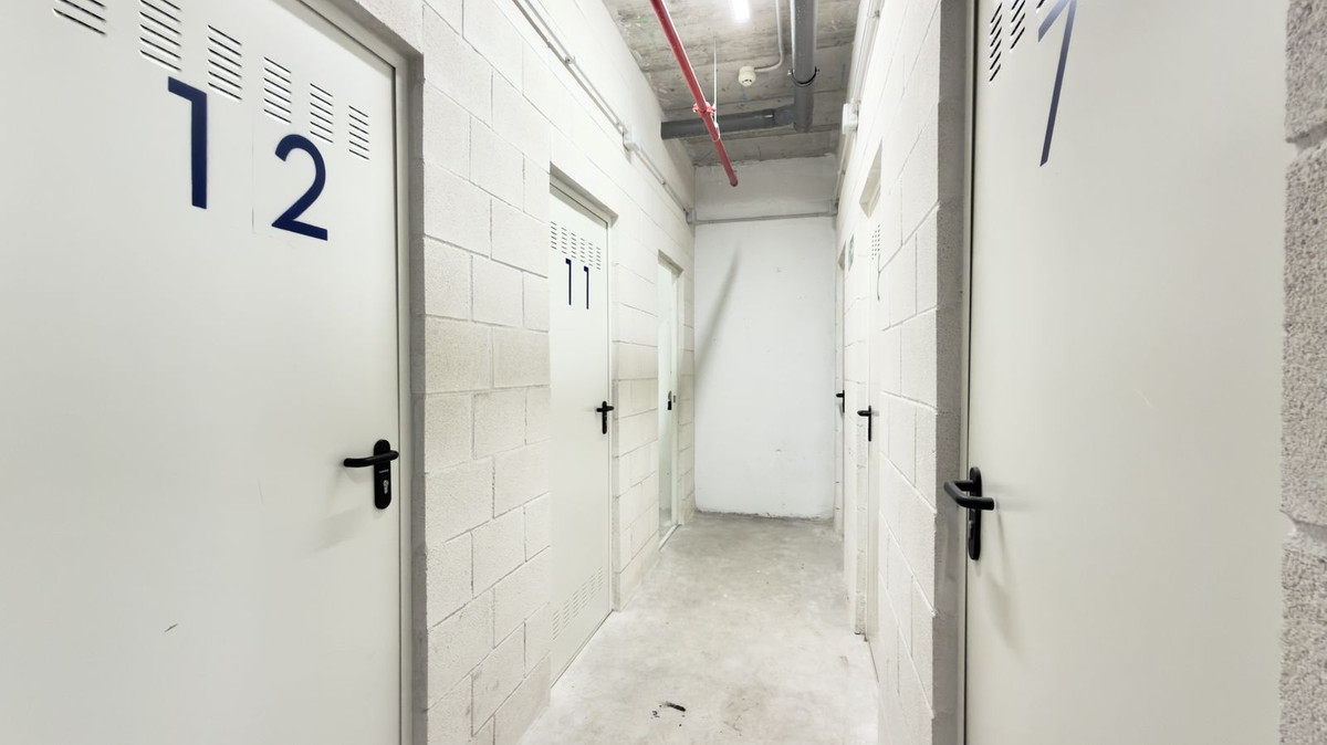Se vende Apartamento Planta Media de 3 dormitorios en Costa Del Sol, Málaga, España