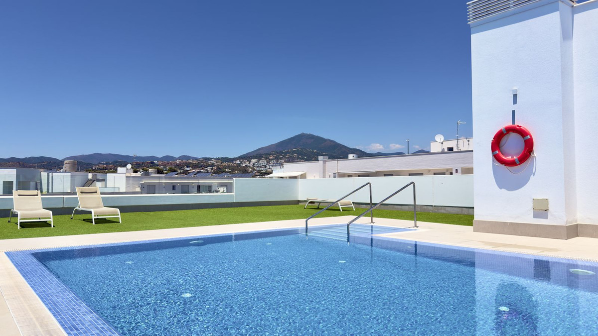 Se vende Apartamento Planta Media de 3 dormitorios en Costa Del Sol, Málaga, España